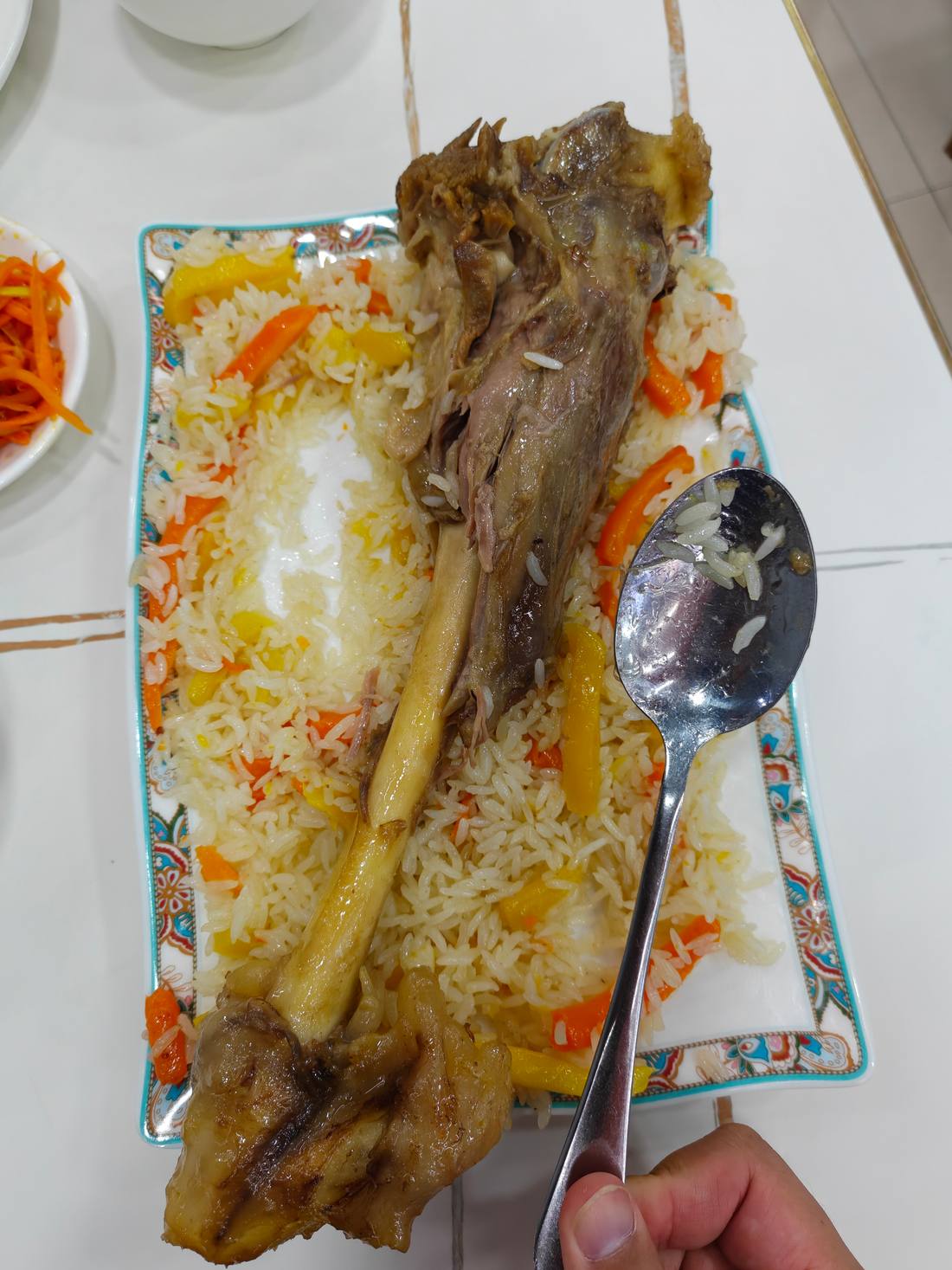 羊腿抓饭